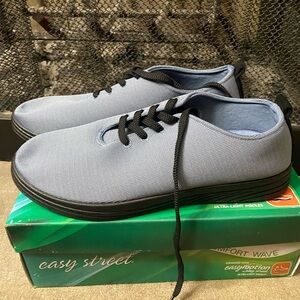 Easy Street NWT Denim Knit Command Low Top Sneakers Size 12 Women $69